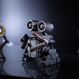 sochy z kovu Wall-E